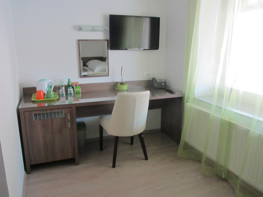 Villa Tollazzi Logatec Kamer foto